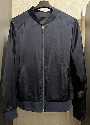 Жіночий атласний бомбер