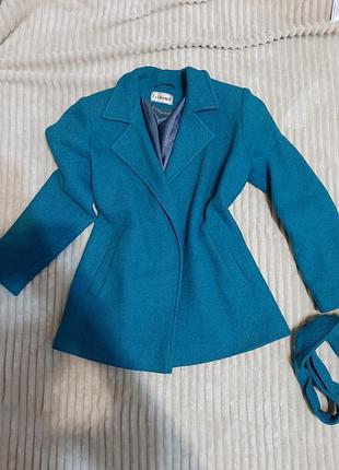 Жіноче пальто