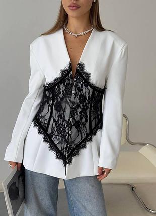 Піджак з мереживом в клрсктному стилі🤍🖤