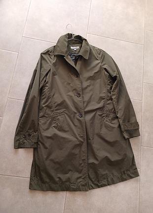 Лаконичный плащ тренч