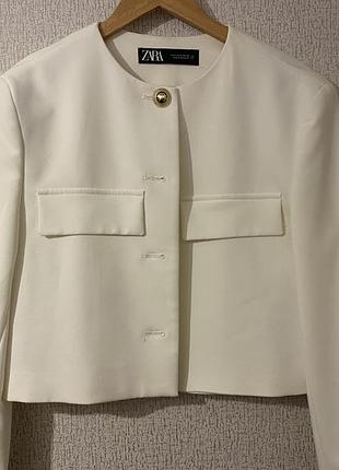 Білий піджак zara