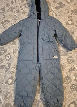 Зимний комбинезон унисекс в идеальном состоянии