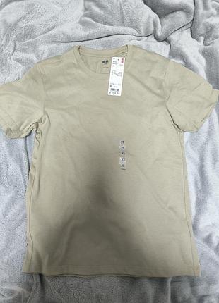Футболка uniqlo юникло база базовая бежевая белая бавовна хлопок xs оверсайз унисекс