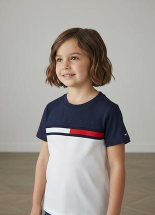 Футболка tommy hilfiger xs 4/5 років