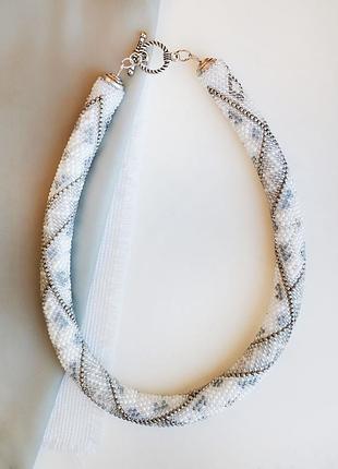 Украшение из бисера колье-жгут "серебряная тайна"