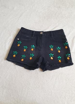 Шорты для девочки 9-10 лет