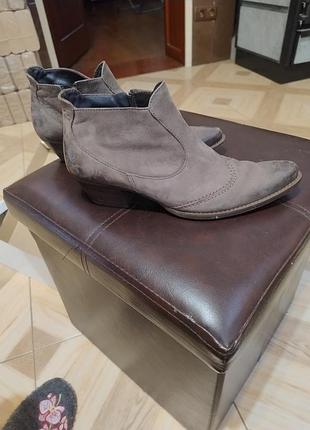 Ботинки козаки укороченный кожаные 38 р.