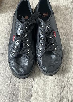 Чорні кеди levi’s
