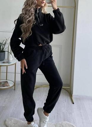 Костюм женский