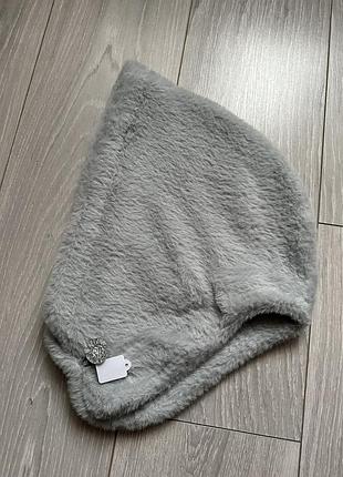 Капор жіночий