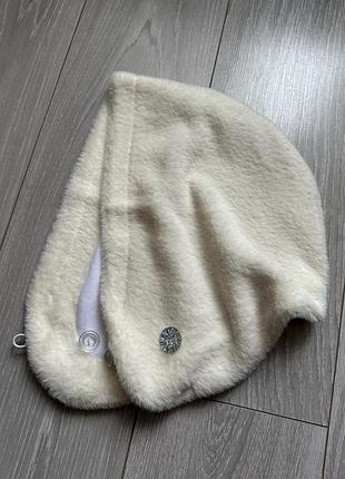 Капор жіночий