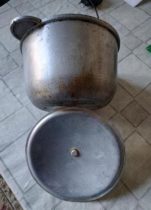 Котелок алюминий с крышкой.