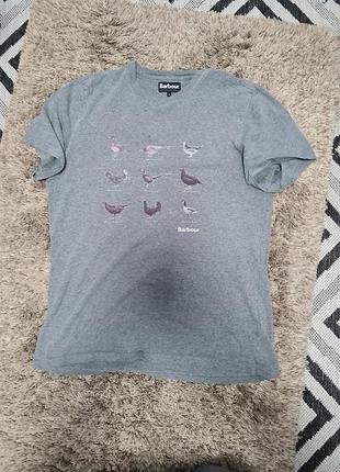 Сіра фудболка від барбур