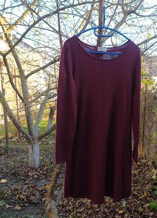 Шерстяное платье а-силуэта цвета бургунды