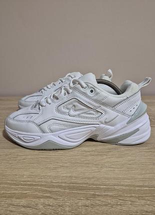 Кроссовки nike.