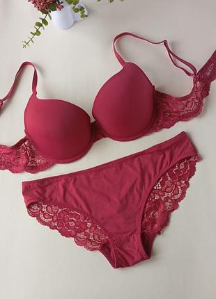 Бордовый комплект женского белья на чашку с