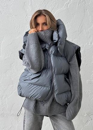Дутый пуховик трансформер с капюшоном жилет пуфер