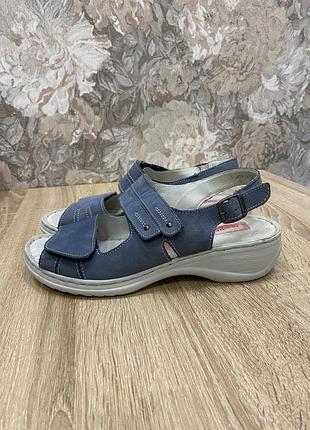 Medicus босоніжки сандалі шльопанці