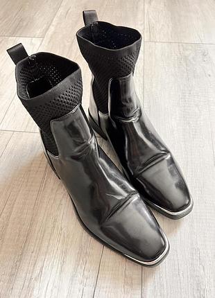 Чобітки zara