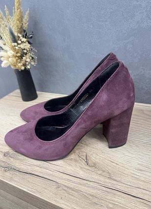 Туфлі на підборах виробник італія, натуральна шкіра, стан нових