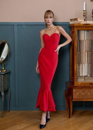 Розкішна сукня