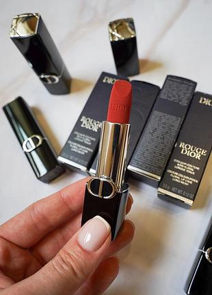 Помада rouge 772 classic rosewood velvet