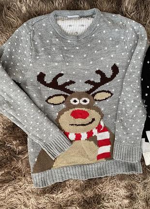 Різдвяний вʼязаний светр з оленем