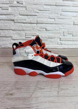 Стильні високі кросівки nike jordan