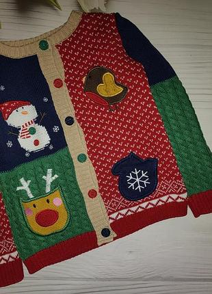Новогодняя кофта на пуговицах tu