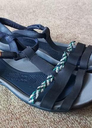 Сандали босоножки clarks р.38. оригинал