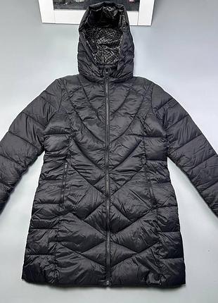 Черный женский пуховик бренда cmp