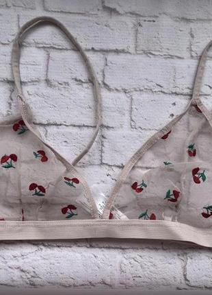 Неймовірний бюстик з вишеньками