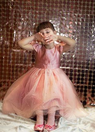 Святкова нова сукня на 130