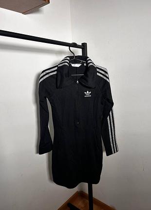 Сукня спортивна, плаття