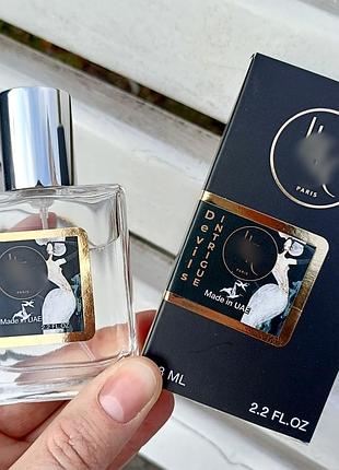 Devils intrigue сладкий цветочный аромат