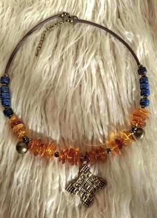 Намисто з бурштину