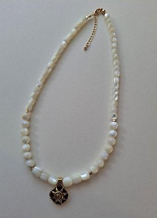 Намисто з перламутру