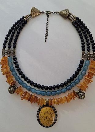 Намисто з бурштину