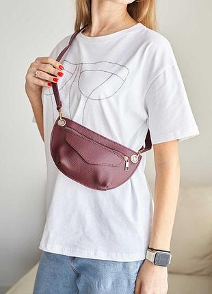 Женская сумочка бордовая
