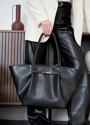 Женская сумка черная