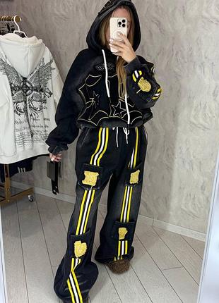 Теплый спортивный костюм на плюше из пайетки