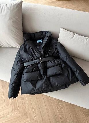 Брендова жіноча зимова куртка прада