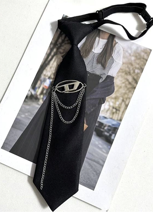 Стильный черный галстук с цепочками ⛓️✨ sk199
