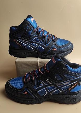 Кроссовки asics gel-fujifreeze р.39 длина стельки 24см.