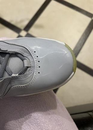 Кросівки nike jordan 4