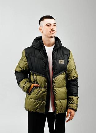Короткий пуховик олива