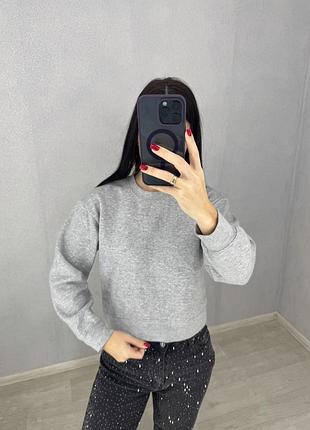 Гарний теплий світшот