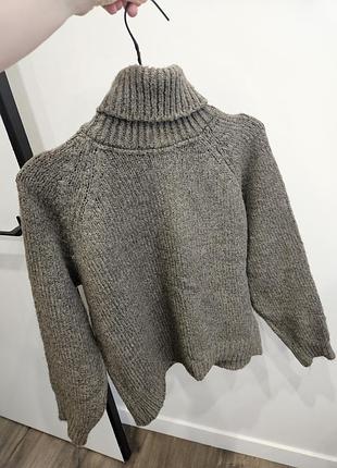 Свитер теплый