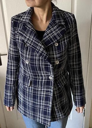 Стильний жіночий піджак у клітинку. розмір 38/m/46 40/l/48