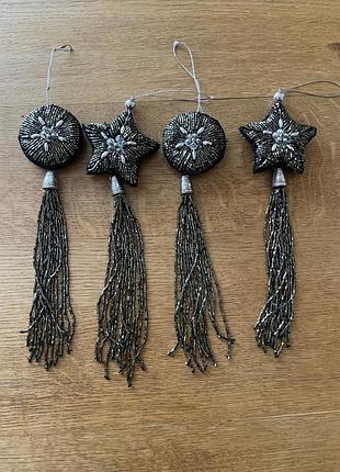 Новогодние украшения из бисера